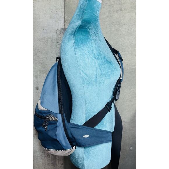 Vintage L.L. Bean Sling Backpack Blue Beige Crossbody Daypack Adjustable Strap main image 7